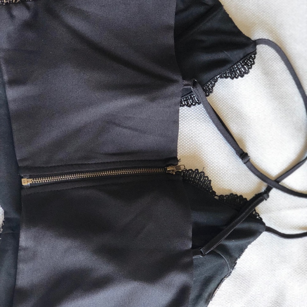 Crop top - Picture 5 of 5